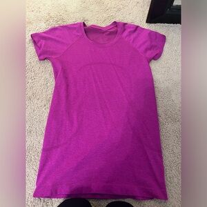 size 8 lululemon swiftly tech 2.0!